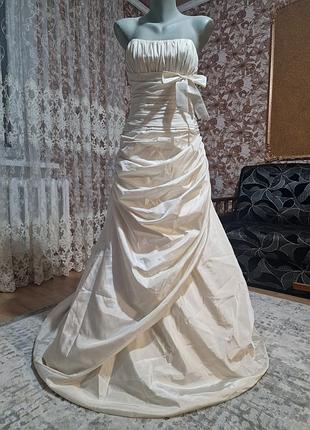 Mikaella шикарное дизайнерское свадебное платье.