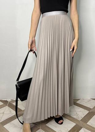 Трендова спідниця пліссе