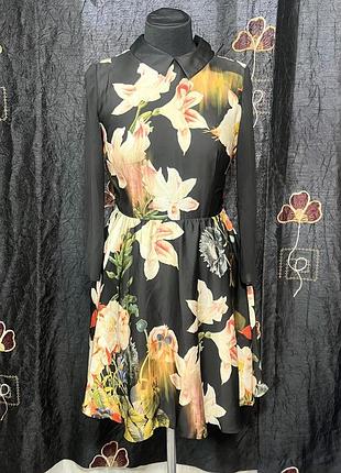 Женское платье в цветочный принт ted baker