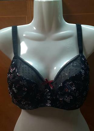 Красивый мягкий бюстгалтер р.75 е 34 е в цветах от f&amp;f, косышка, кружево