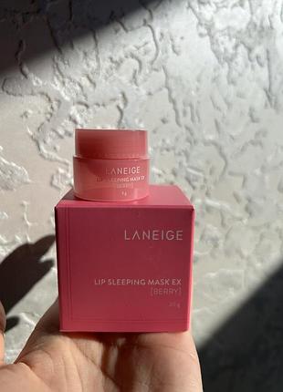 Нічна маска для губ "лісові ягоди" laneige lip pink mask eye berry