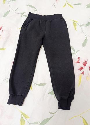 Штани для хлопчика, б/в 
на 4-5 лет, рост 104-110см