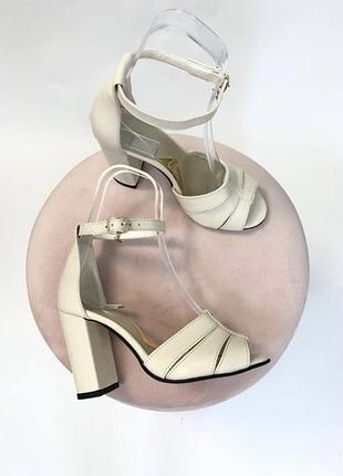 Эксклюзивные босоножки женские натуральная итальянская кожа и замша люкс на каблуке с ремешками пряжками