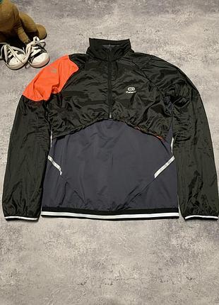 Дуже гарна функціональна спортивна кофта kalenji