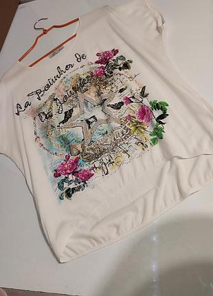 Гарна ніжна, легенька футболка