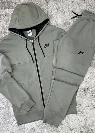 Чоловічий спортивний костюм на весну осінь від nike