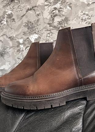 Челсі чоловічі zara 44р