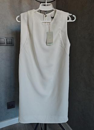 Платье платье новое 36/34 mango