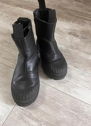 Ботинки для девочки, черные, h&m? 28р.