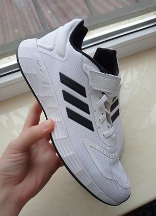 Оригінальні кросівки adidas duramo