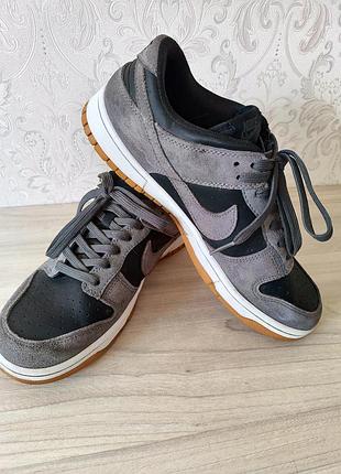 Кросiвки в стилi nike