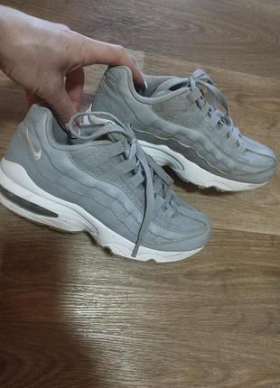 Кросівки nike