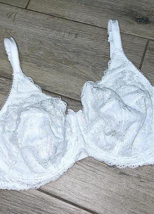 Бюстгальтер f&f 90e