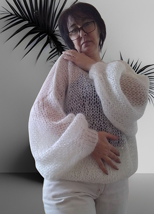 В'язана павутинка ручної роботи з мохера