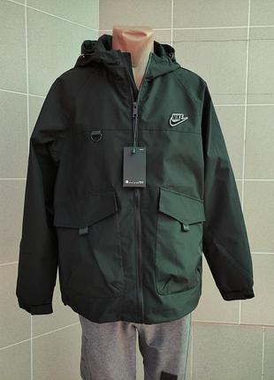 Вітровка чоловіча