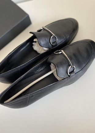 Кожаные лоферы massimo dutti 36