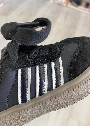 Стильные кеды под бренд 6