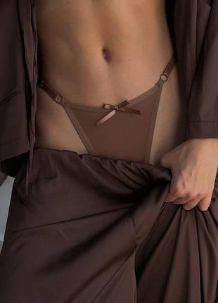 Трусики стринги из шелка