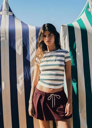 Трендова жіноча футболка zara  з нової літньої колекції