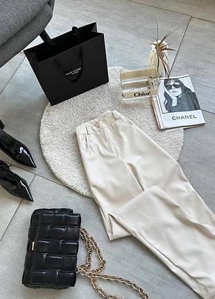 Кожаные брюки палаццо на замше с разрезами и высокой посадкой женские