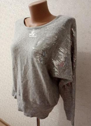 Свитер б/у 44-46 р.