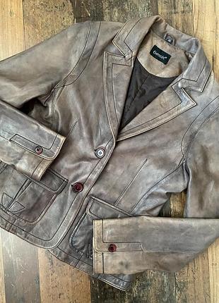 Неймовірна вінтажна шкіряна коричнева куртка піджак жакет з розводами з ефектом зістареної шкіри