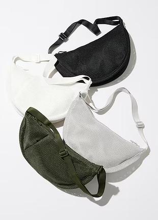 Сумка uniqlo белая, черная и оливковое