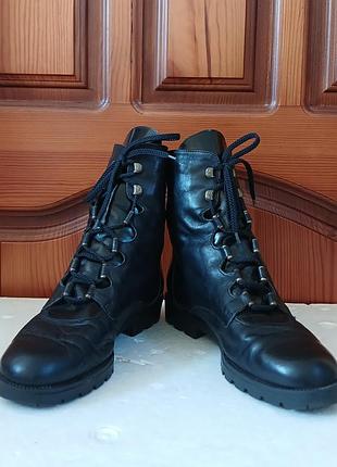 Сапожки кожаные