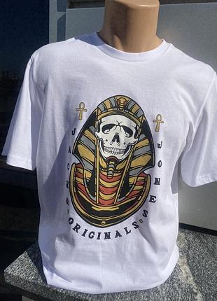 Футболка чоловіча