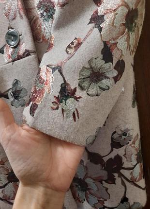 Пальто,курточка на весну 3