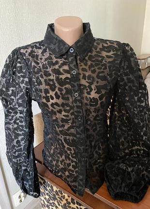 Стильная рубашка гипюровая черная пышный рукав л12