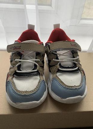 Весняні кросівки на хлопчика