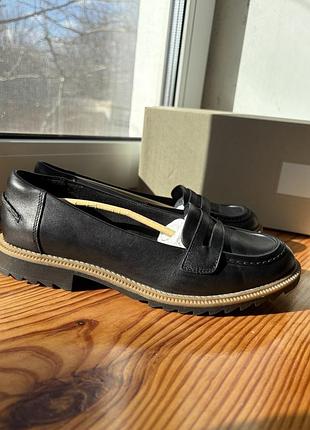 Лоферы clarks