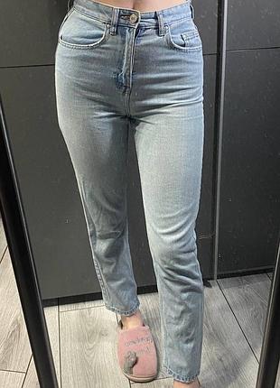 Джинси мом