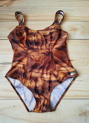 Слитный купальник размер l