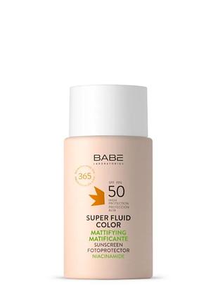Conцезащитный матирующий супер флюид вл с тонирующим эффектом spf 50
