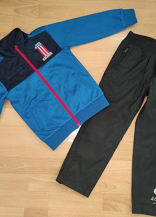 Болоньєвий спортивний костюм на хлопчика 6-7 років.