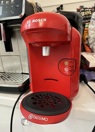 Кофе машина tassimo bosch, каво машина