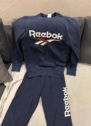 Спортивный костюм reebok