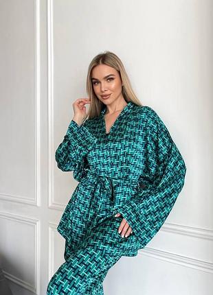 Женский шелковый костюм двойка