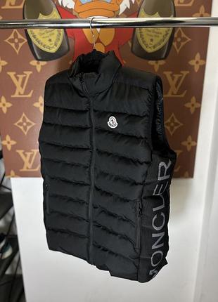 Мужская жилетка moncler