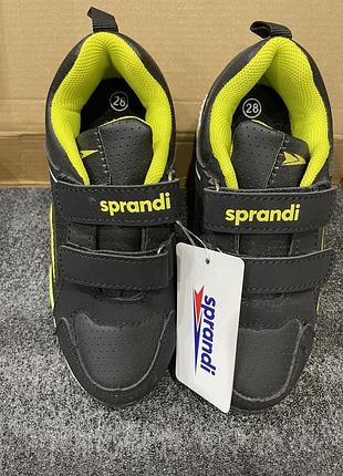 Кроссовки для мальчика 28 р новые