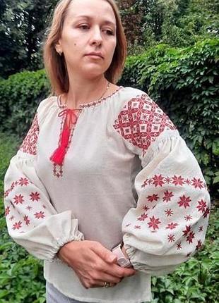 Рубашка вышитая вышиванка женская из полульна серая вышиванка с красной вышивкой