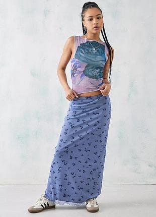 Брендовая длинная юбка из эластичной сеточки "urban outfitters" в цветочек. размер m/l.