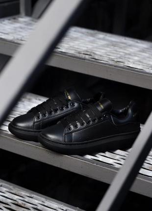 Чоловічі кросівки alexander mcqueen triple black