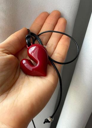 Тренд чекер с сердечком кулон подвеска сердце минимализм черный шнурок на шею колье