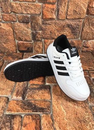 Кросівки дитячі adidas court2 фото
