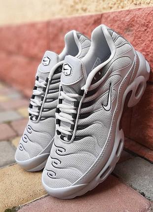 Стильные мужские кроссовки nike air max plus tn