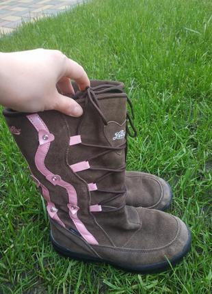 Чоботи чоботи ботінки