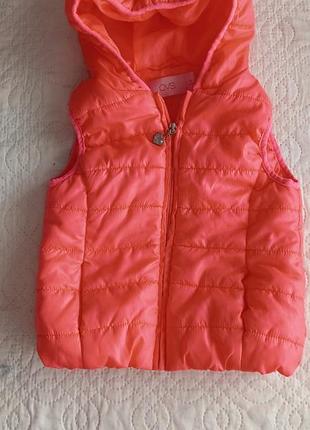 Безрукавка 3-4 года